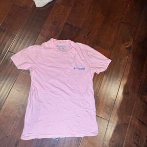 Columbia sportswear Men's Pink T-shirt Size S